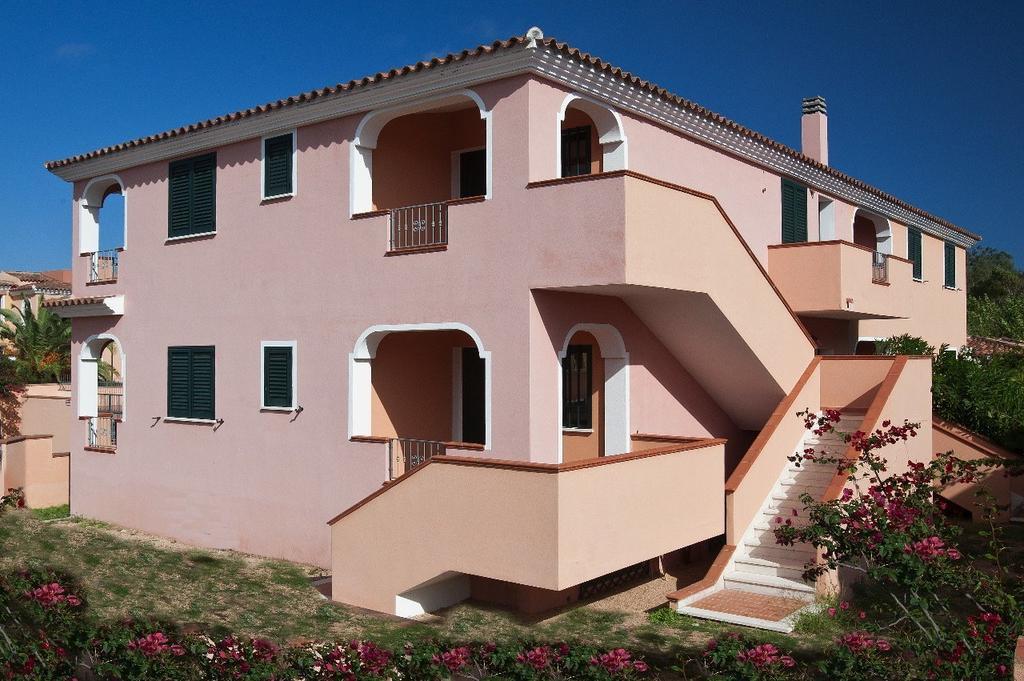 Appartamenti Le Ginestre E Gli Oleandri Cala Liberotto Buitenkant foto
